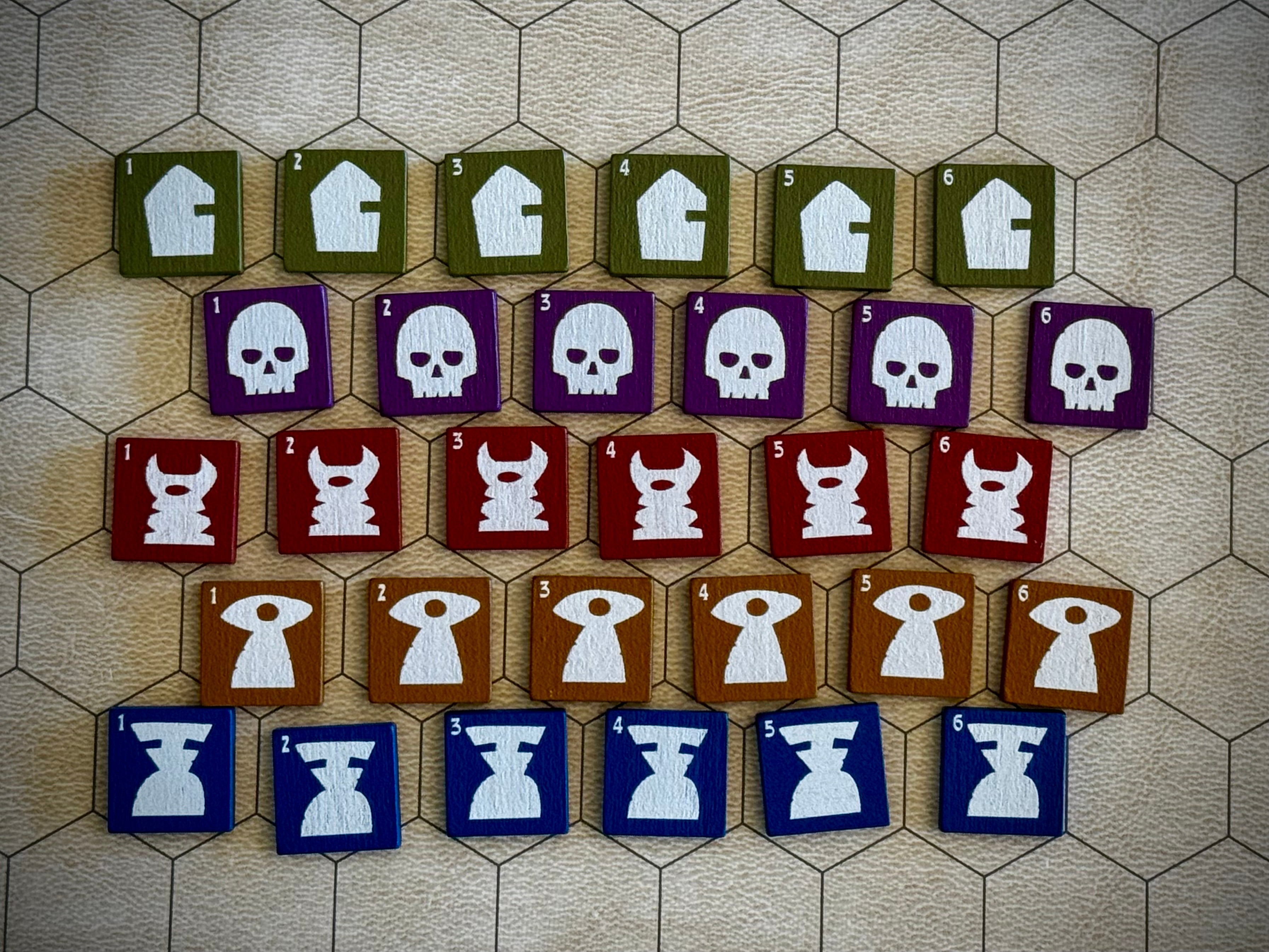 Grid of numbered, color-coded QuoDrox tiles